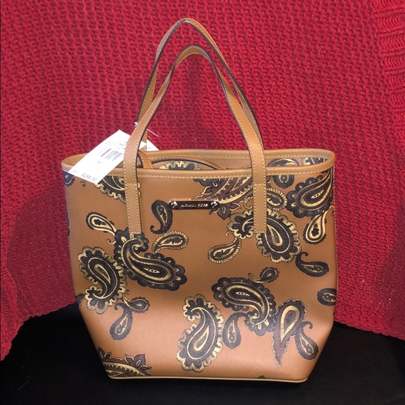 Michael Kors Handbags - Brand new Micheal Kors satchel